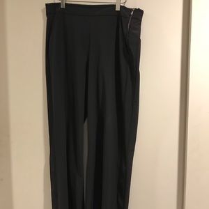 Athleta travel pants side button kick